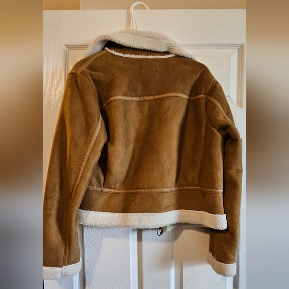 Jacket - Picture 3 of 3